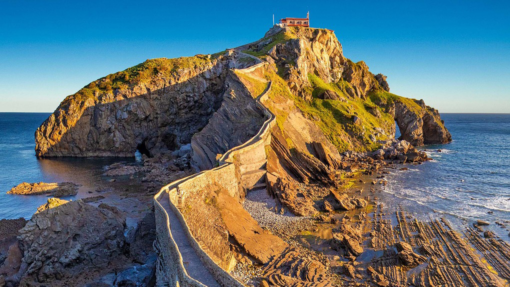 gaztelugatxe-4377342_1280